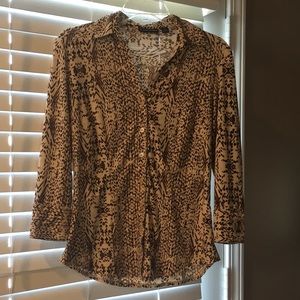 Women'’s Essentials By Milano Blouse sz sm Print